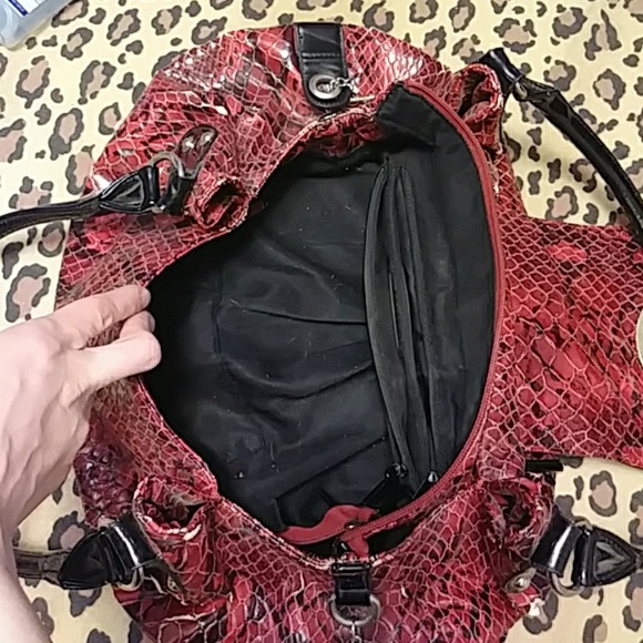❄Lrg. Red Snakeskin Hobo Bag - Picture 3 of 7